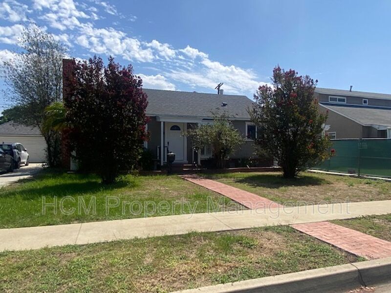 2 Bedroom Charmer in desirable Long Beach neighborhood property image