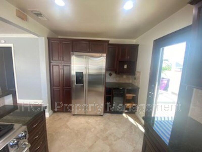 2 Bedroom Charmer in desirable Long Beach neighborhood property image