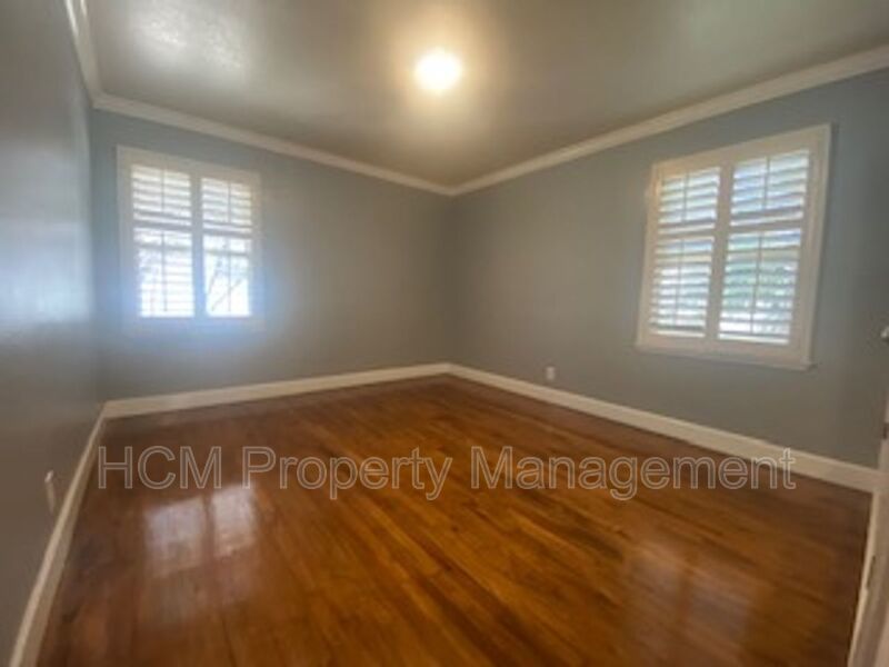 2 Bedroom Charmer in desirable Long Beach neighborhood property image