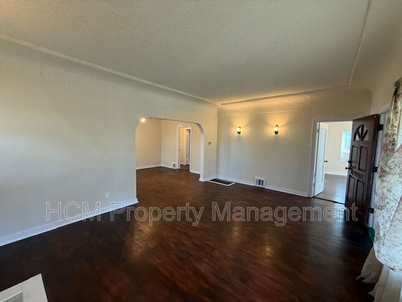 Corner lot home with Lots of Curb Appeal property image