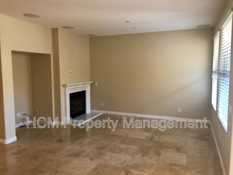 Wow, A Woodbury 3 BD, 2.5 BA Townhome property image