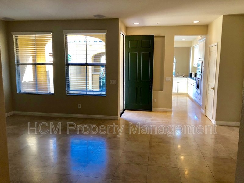 Wow, A Woodbury 3 BD, 2.5 BA Townhome property image