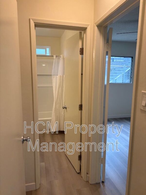 Welcome to 4112 Grand View Blvd, a stunning 1 bed, 1 bath apartment located in the heart of Mar Vista! property image