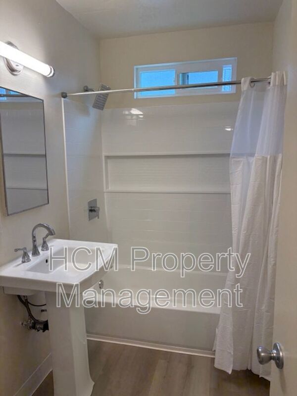 Welcome to 4112 Grand View Blvd, a stunning 1 bed, 1 bath apartment located in the heart of Mar Vista! property image