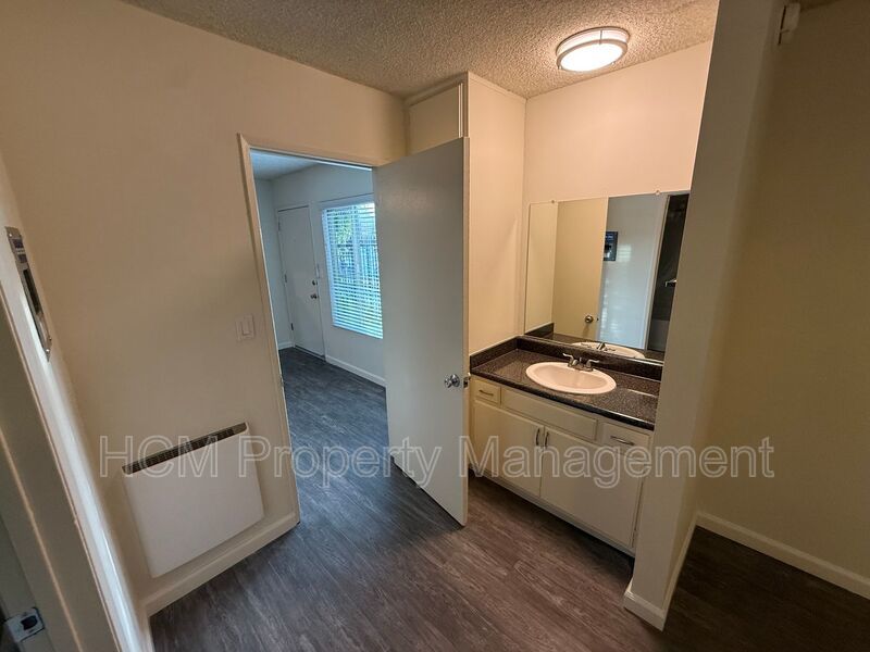 Welcome to 12939 Bonaparte Ave, a stunning 1 bed, 1 bath apt located in Del Rey! property image