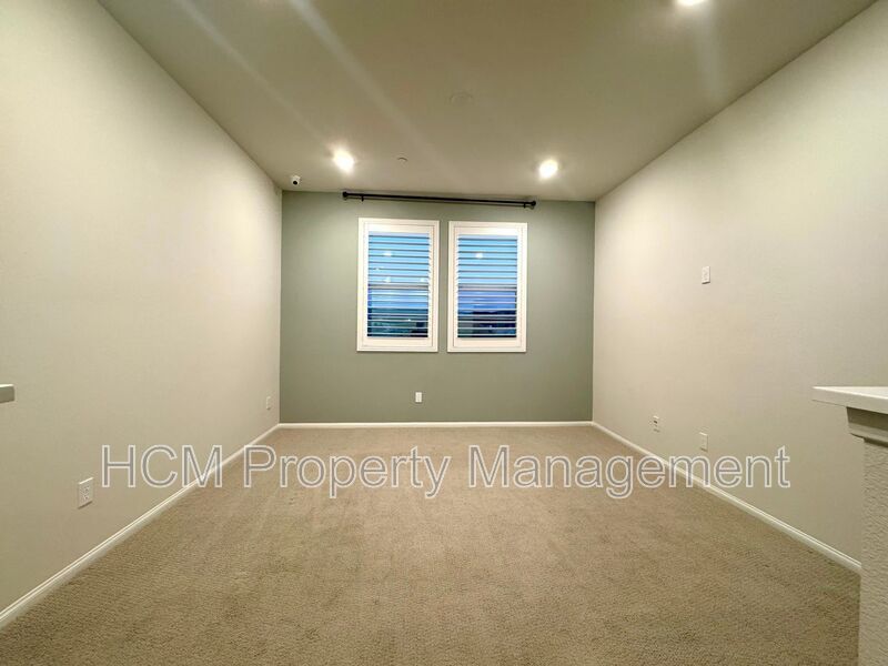 Beautiful 3 bedroom end unit in the heart of Rancho Mission Viejo property image