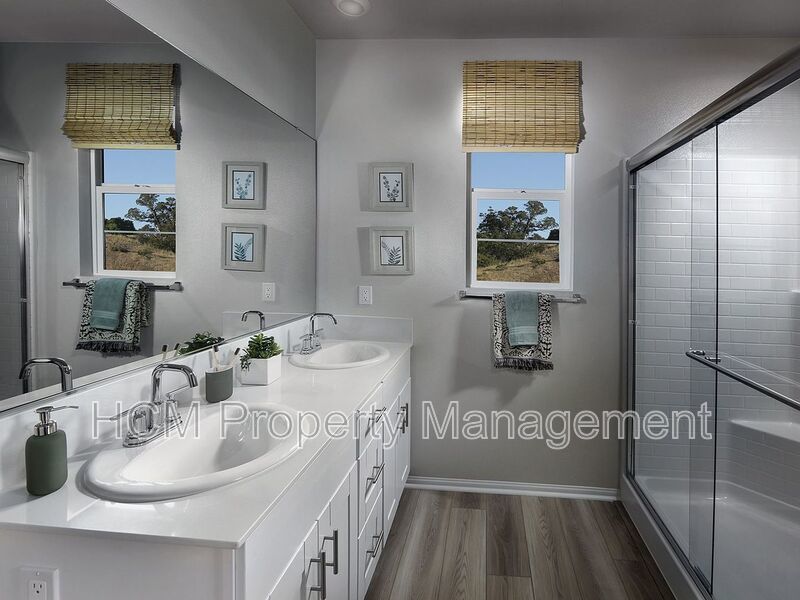 Beautiful 3 bedroom end unit in the heart of Rancho Mission Viejo property image