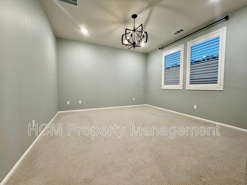 Beautiful 3 bedroom end unit in the heart of Rancho Mission Viejo property image