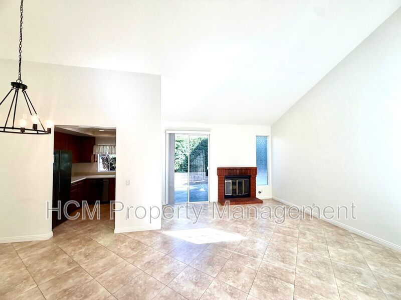 3 Bedroom spacious home in Irvine (Northwood Glen) property image