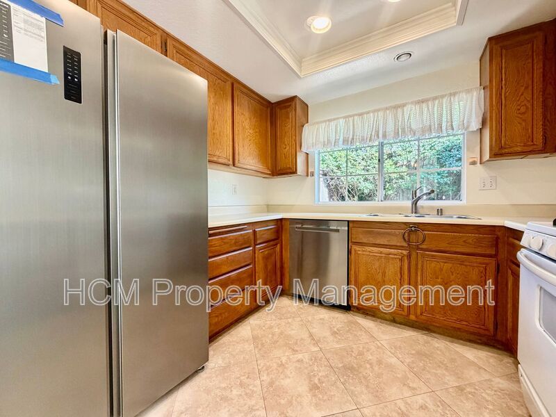 3 Bedroom spacious home in Irvine (Northwood Glen) property image