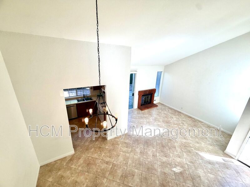 3 Bedroom spacious home in Irvine (Northwood Glen) property image