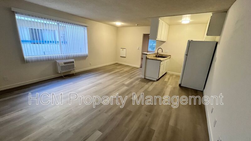 Welcome to 10075 Tujunga Canyon Blvd, a charming one-bedroom, one-bathroom apartment nestled in the heart of Tujunga property image