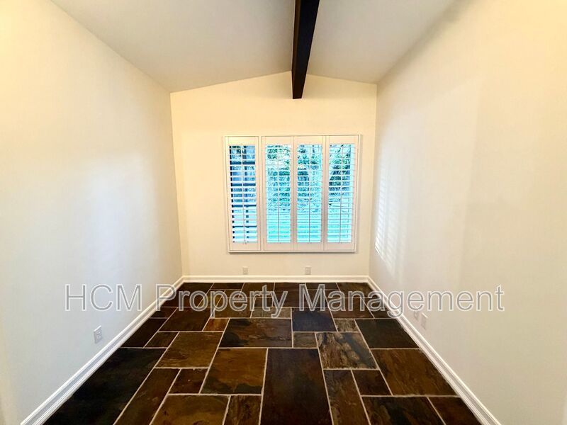 4 Bedroom Beautiful Tustin Cul-De-Sac Home property image