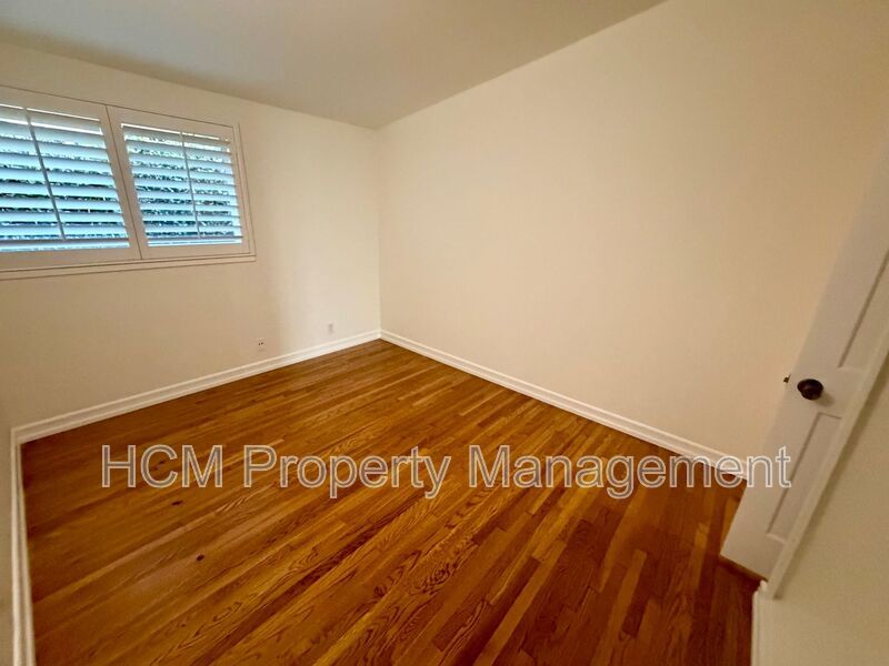 4 Bedroom Beautiful Tustin Cul-De-Sac Home property image