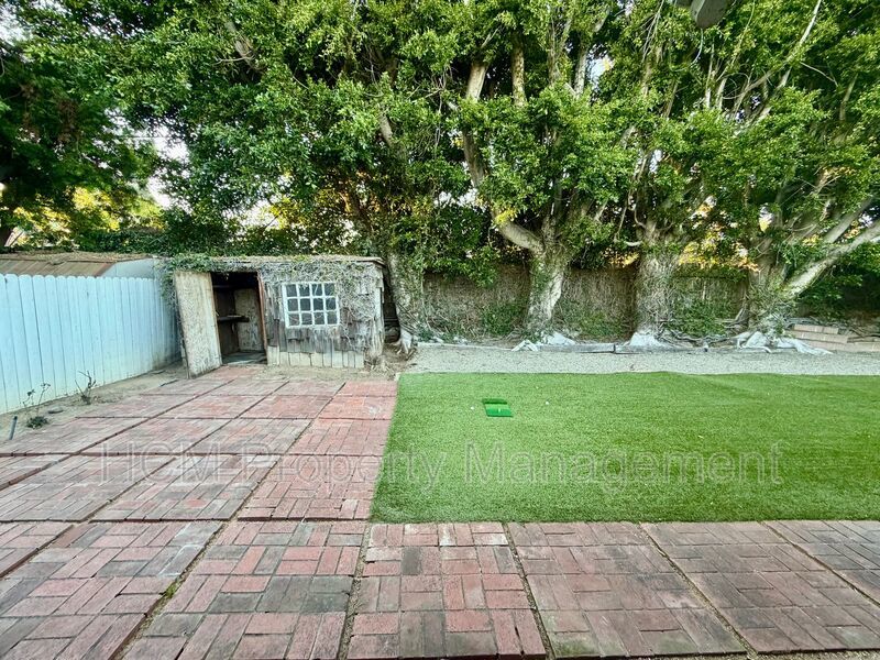 4 Bedroom Beautiful Tustin Cul-De-Sac Home property image