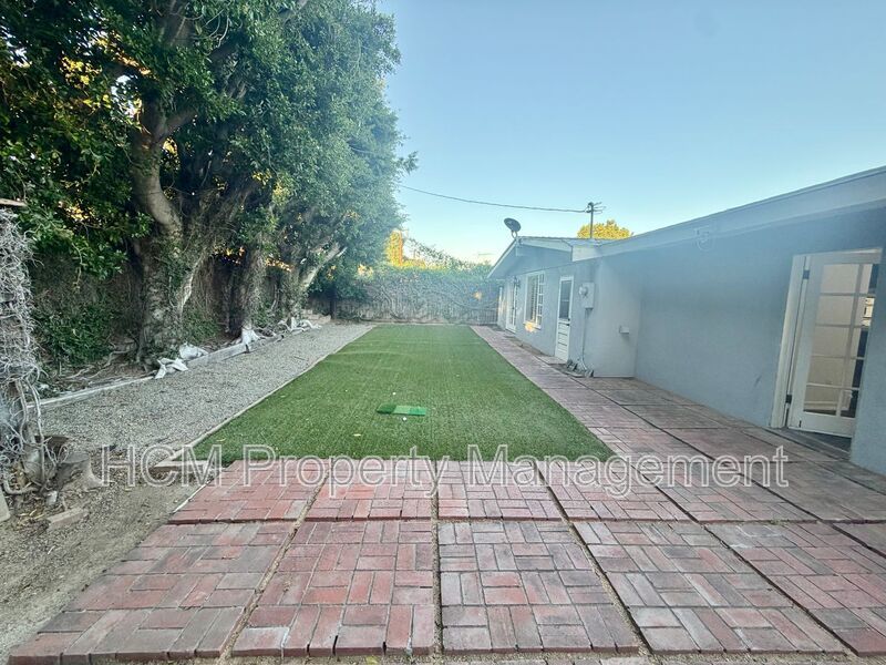 4 Bedroom Beautiful Tustin Cul-De-Sac Home property image