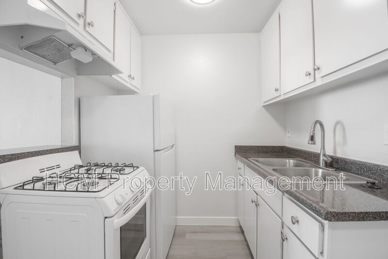 Welcome to 9216 Van Nuys Blvd, a perfect studio apartment located in the heart of Panorama City property image