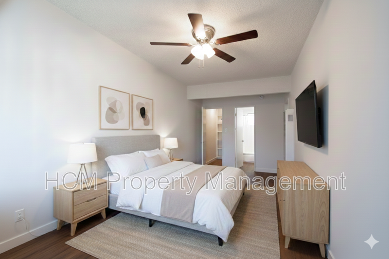 Welcome to 10121 Tabor, a stunning 2-bedroom, 2-bathroom apartment located in the heart of Palms property image