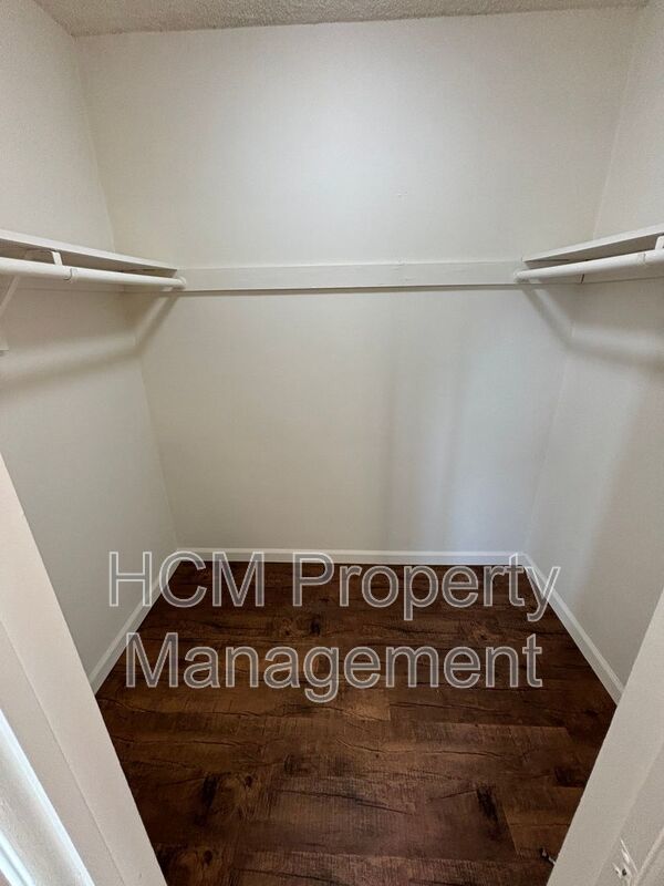 Experience the best of Santa Monica living in this stunning 1 bed, 1 bath apartment, conveniently located just 2.5 blocks from the beach!!! property image