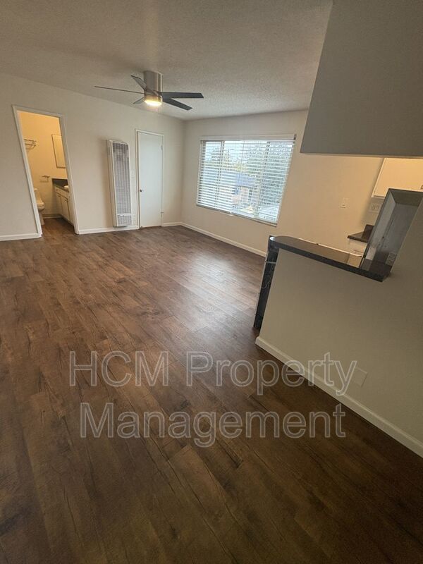 Welcome to 3747 Sepulveda Blvd, a large studio apartment located in the heart of Los Angeles property image