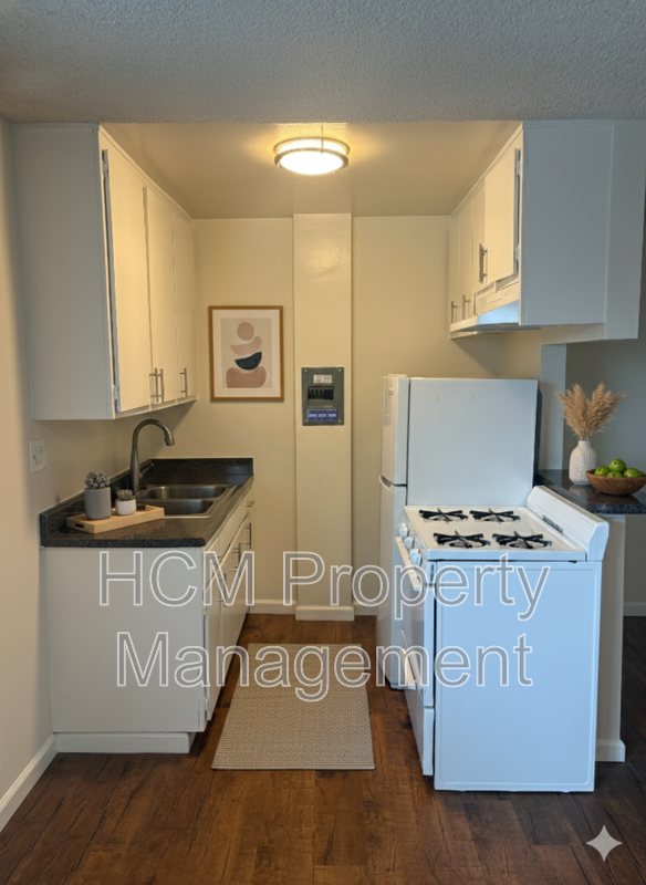 Welcome to 3747 Sepulveda Blvd, a large studio apartment located in the heart of Los Angeles property image