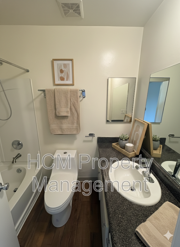 Welcome to 3747 Sepulveda Blvd, a large studio apartment located in the heart of Los Angeles property image
