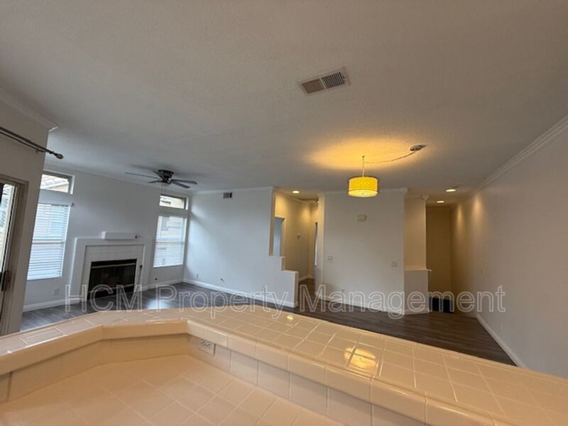 Modern Montecido Condo in Portola Hills | Vaulted Ceilings & Direct Access Garage property image