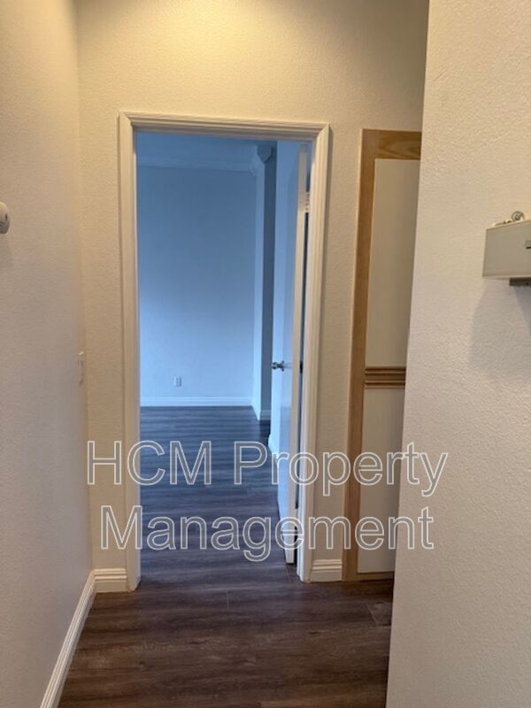 Modern Montecido Condo in Portola Hills | Vaulted Ceilings & Direct Access Garage property image