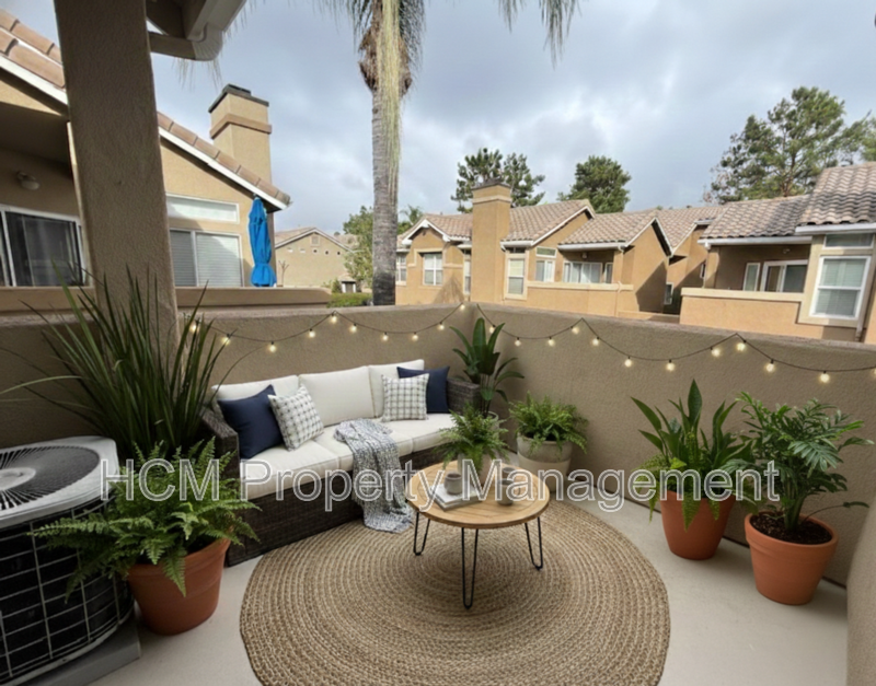 Modern Montecido Condo in Portola Hills | Vaulted Ceilings & Direct Access Garage property image