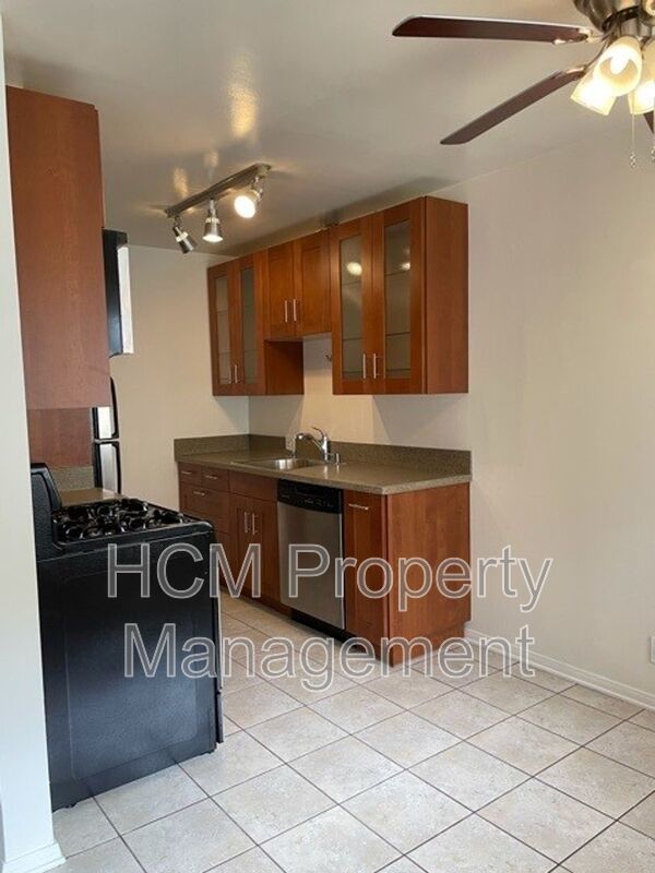 Welcome to 1848 Purdue Ave, a spacious 1-bed, 1-bath apartment located in the heart of West Los Angeles property image