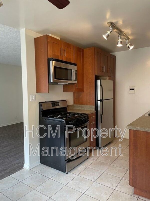 Welcome to 1848 Purdue Ave, a spacious 1-bed, 1-bath apartment located in the heart of West Los Angeles property image