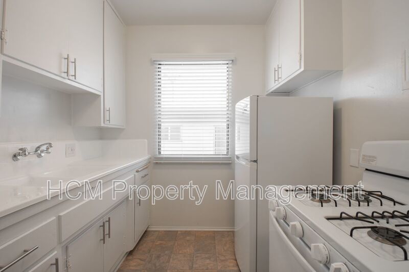 Welcome to 10300 National Blvd, a charming 1bed, 1bath apartment located in the heart of Los Angeles property image