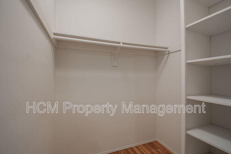 Welcome to 10300 National Blvd, a charming 1bed, 1bath apartment located in the heart of Los Angeles property image