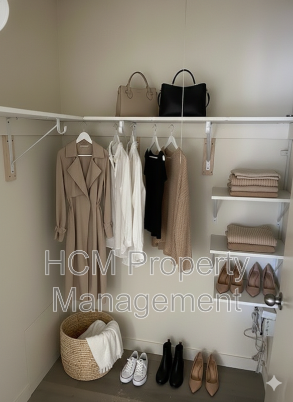 Welcome to 339 Vernon Ave, a charming 1bed, 1bath apt in PRIME Venice location! property image