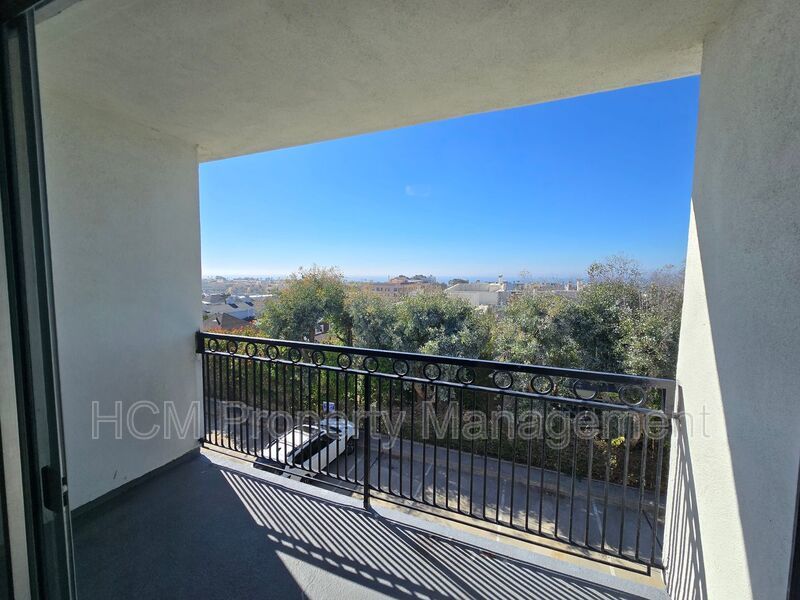 A perfect 1 BED apartment w/ OCEAN FACING BALCONY located in Ocean Park, Santa Monica! property image