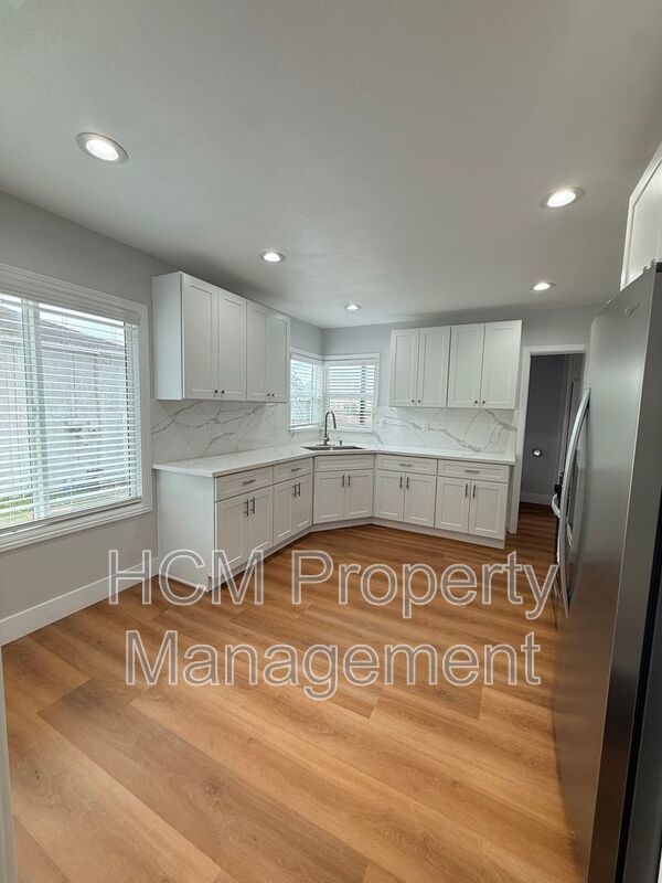 Newly Renovated Sunny Lakewood Classic | Move-In Ready | 2BD 1BA property image