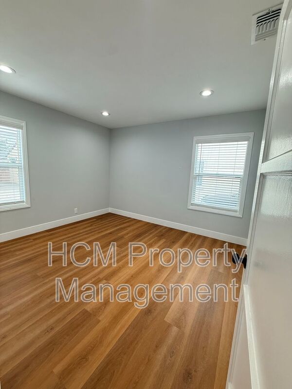 Newly Renovated Sunny Lakewood Classic | Move-In Ready | 2BD 1BA property image