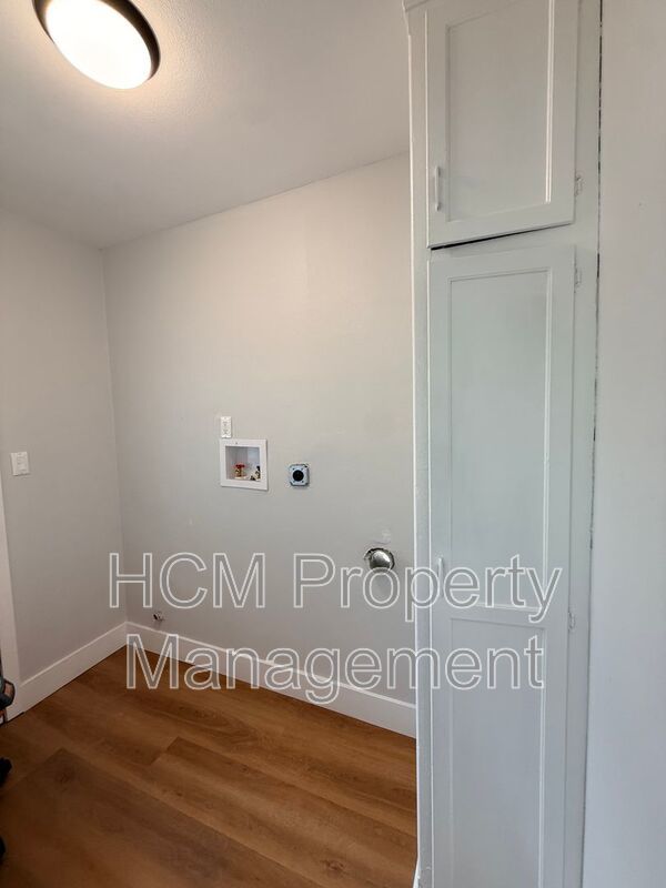 Newly Renovated Sunny Lakewood Classic | Move-In Ready | 2BD 1BA property image