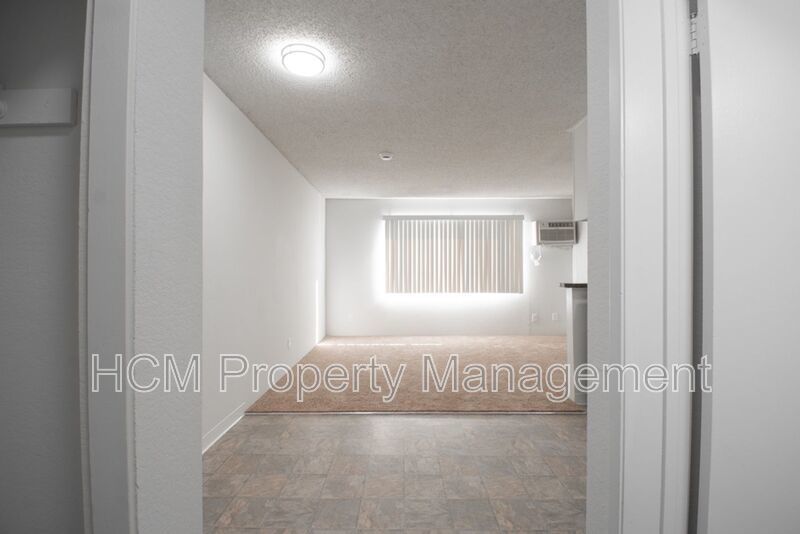 Welcome to 10042 Commerce Ave, a large studio apartment located in the heart of Tujunga property image