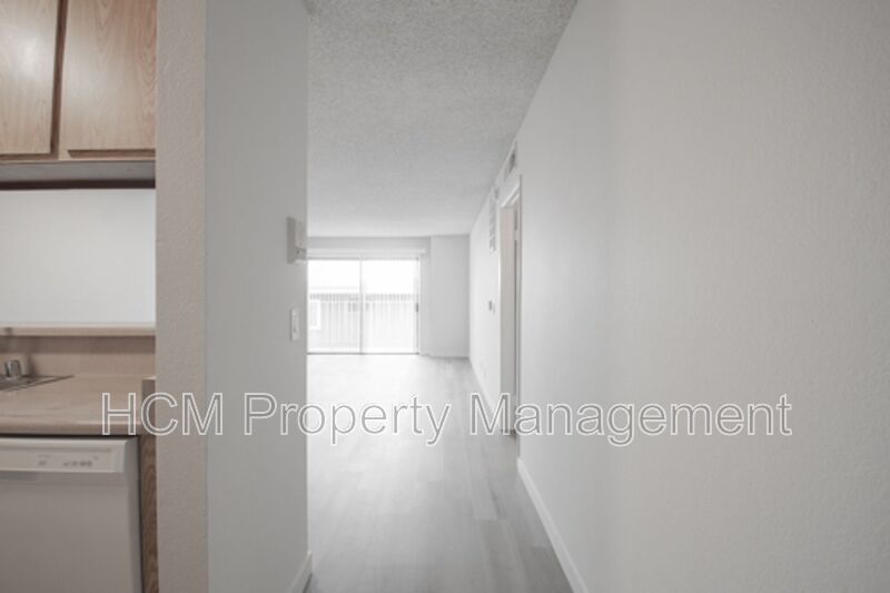 Welcome to 10418 Scoville Ave, a charming 2-bedroom apartment nestled in the heart of Sunland property image