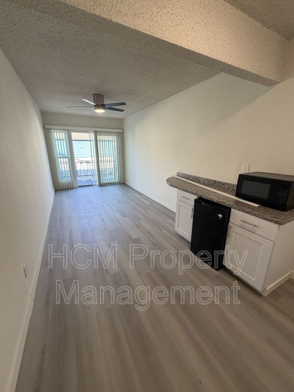 Experience the best of Palms living in this perfect Bachelor Apartment! property image