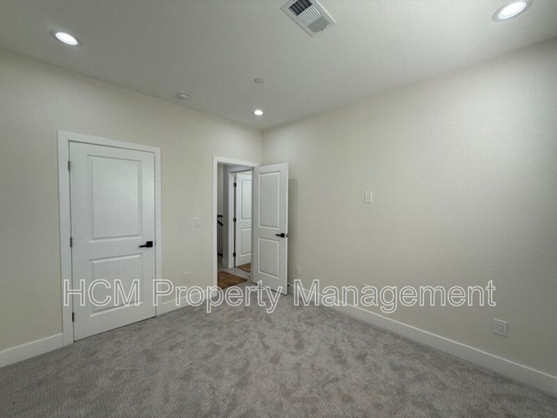 Beautiful 3 bedroom, 2 bath unit  in Westminster property image