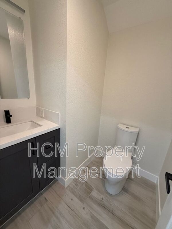 Beautiful 3 bedroom, 2 bath unit  in Westminster property image