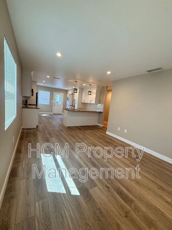 Beautiful 4 Bedroom, 2.5 Bathroom Home in Orange property image