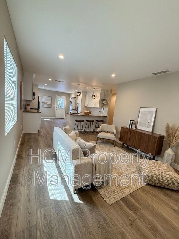 Beautiful 4 Bedroom, 2.5 Bathroom Home in Orange property image