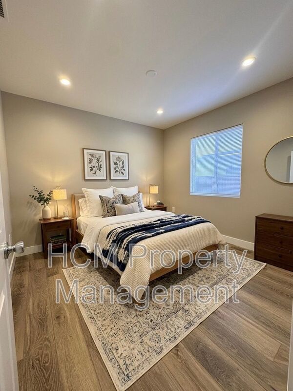 Beautiful 4 Bedroom, 2.5 Bathroom Home in Orange property image