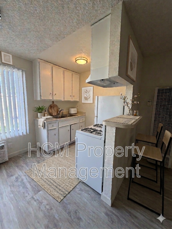 Updated One Bedroom Apartment in Prime NoHo Location property image