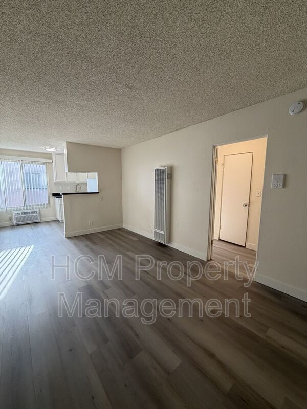 Remolded One Bedroom Apartment Home in Prime Noho. property image