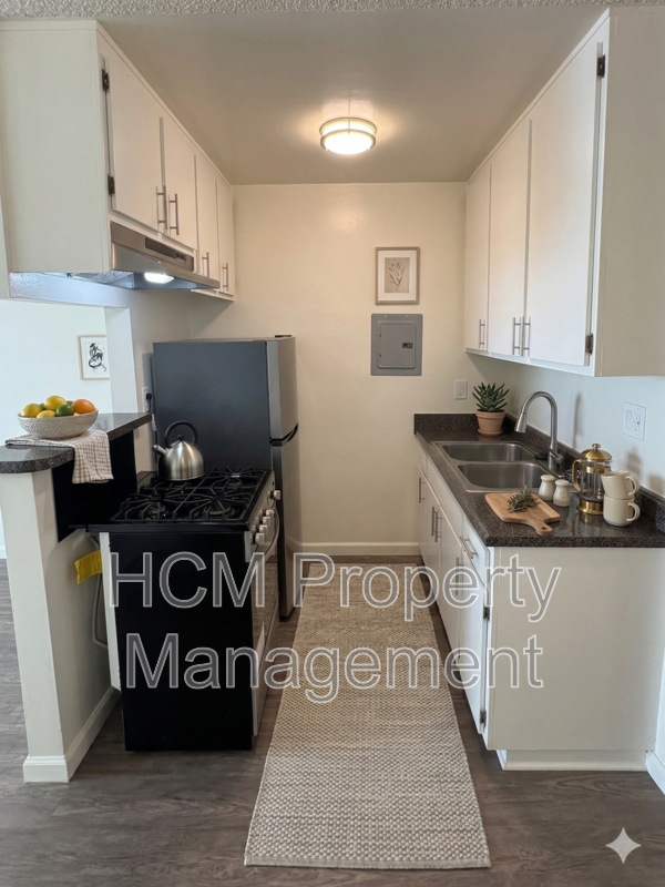 Welcome to 3747 Sepulveda Blvd, a large studio apartment located in the heart of Los Angeles, CA. property image