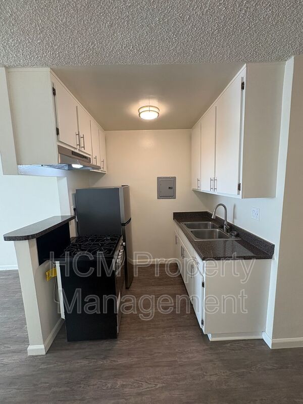 Welcome to 3747 Sepulveda Blvd, a large studio apartment located in the heart of Los Angeles, CA. property image